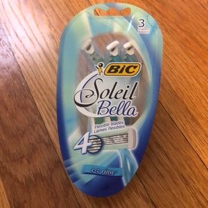 *3/10 BIC Soleil Razor 3pk